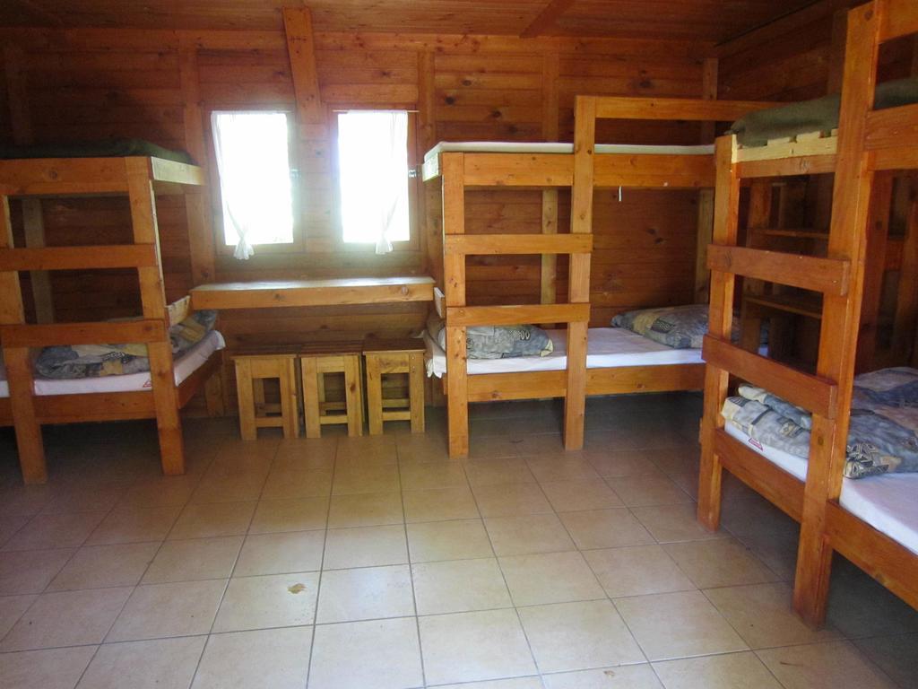 Nyirfaliget Lovaskemping Es Turistahaz Hotel Nyiregyhaza Exterior photo