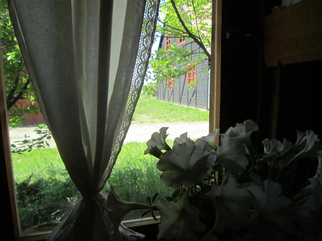 Nyirfaliget Lovaskemping Es Turistahaz Hotel Nyiregyhaza Exterior photo